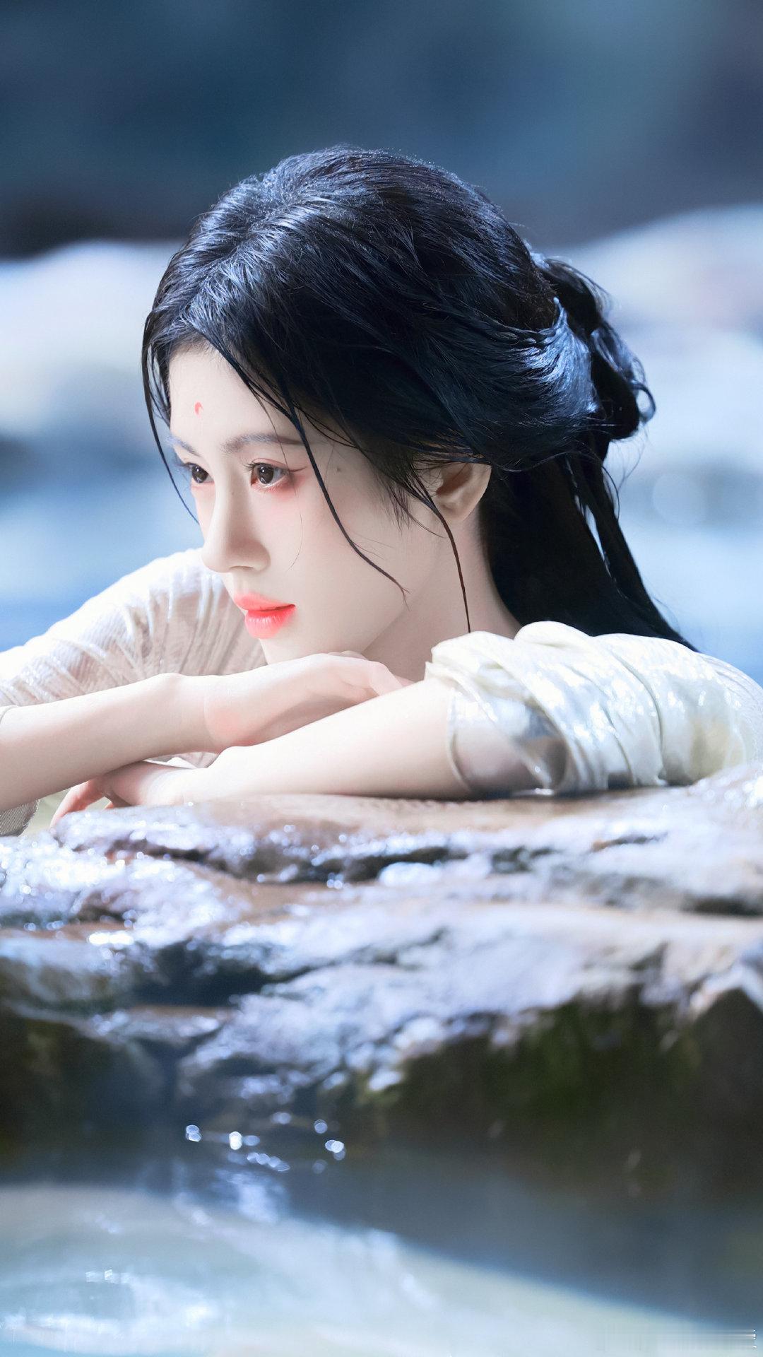 #鞠婧祎[超话]# jjy#鞠婧祎姜黎非# jjy#鞠婧祎万花世界苏绿夏# 

 Affectionate but hundred days, enthusiasm is relentless.
深情不过百日，热情永不停歇

​