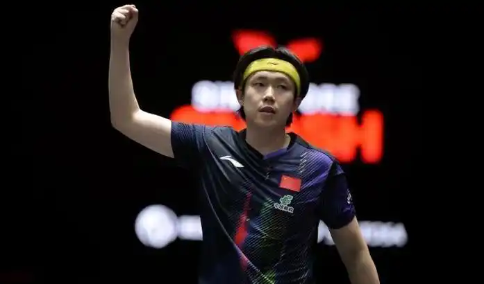 中国台北男乒主教练王翊泽尴尬了！亚运会男团半决赛，王楚钦和林昀儒的这场较量，打出了接近决赛级别的强度。

2026年9月23日，在日本爱知县名古屋市举行的亚运会乒乓球男子团体半决赛拉开战幕，中国队迎战中国台北队。

按照出场名单安排，王楚钦出任中国队第一单打，打头阵对阵中国台北队核心林昀儒。团体赛的