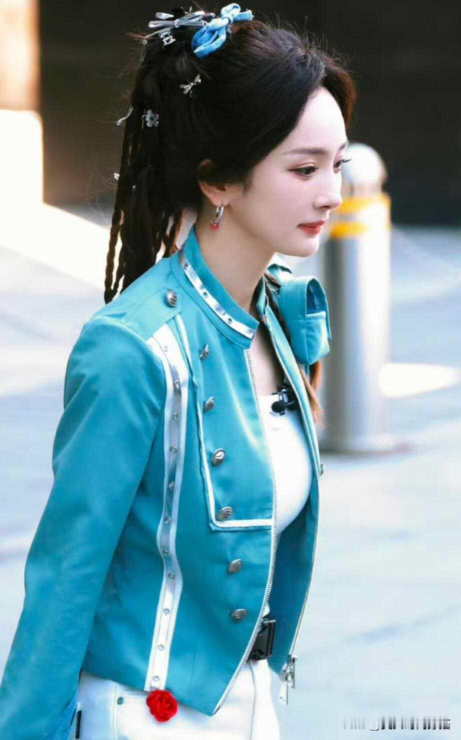 时尚美女，喜欢吗？