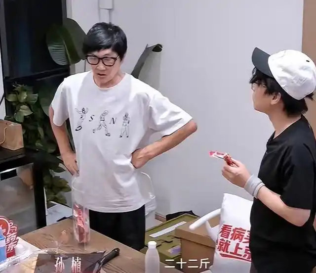 孙楠坚持吃素七年瘦了22斤，平时一点荤腥都不碰，每天早饭吃纳豆，现在的体脂率是百分之十二点三 ​