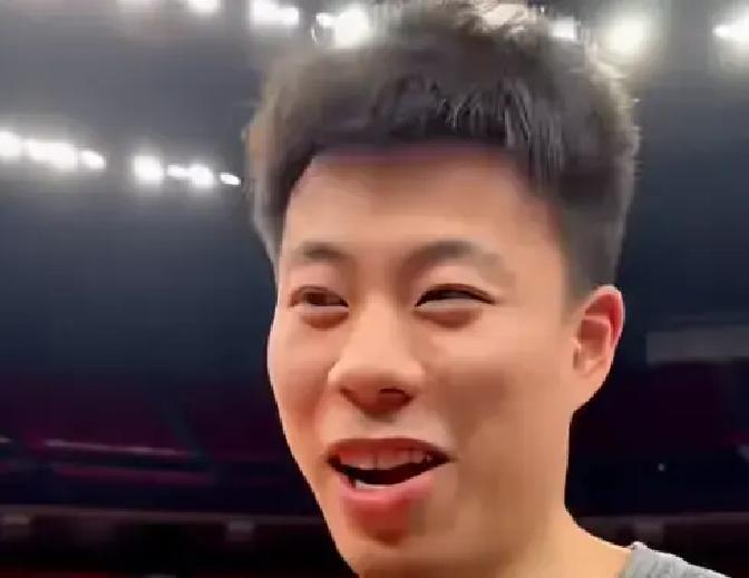 张镇麟这一开口，真是把付豪给“损”到位了。 辽宁男篮今晚要客战上海，赛...