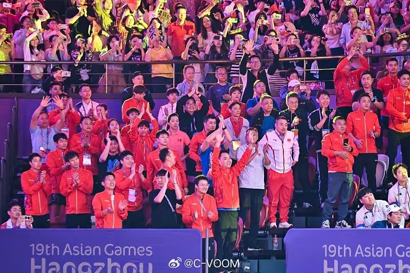 名古屋亚运会正式落幕！
 
中国代表团狂揽169金89银83铜，金牌奖牌双第一，刷新境外参赛历史最佳战绩！
 
老将坚守，小将突围。无数少年在赛场突破纪录、绽放光芒。
奖牌定格荣耀，奋斗永不停歇。
为每一位全力以赴的中国健儿喝彩🇨🇳！ ​