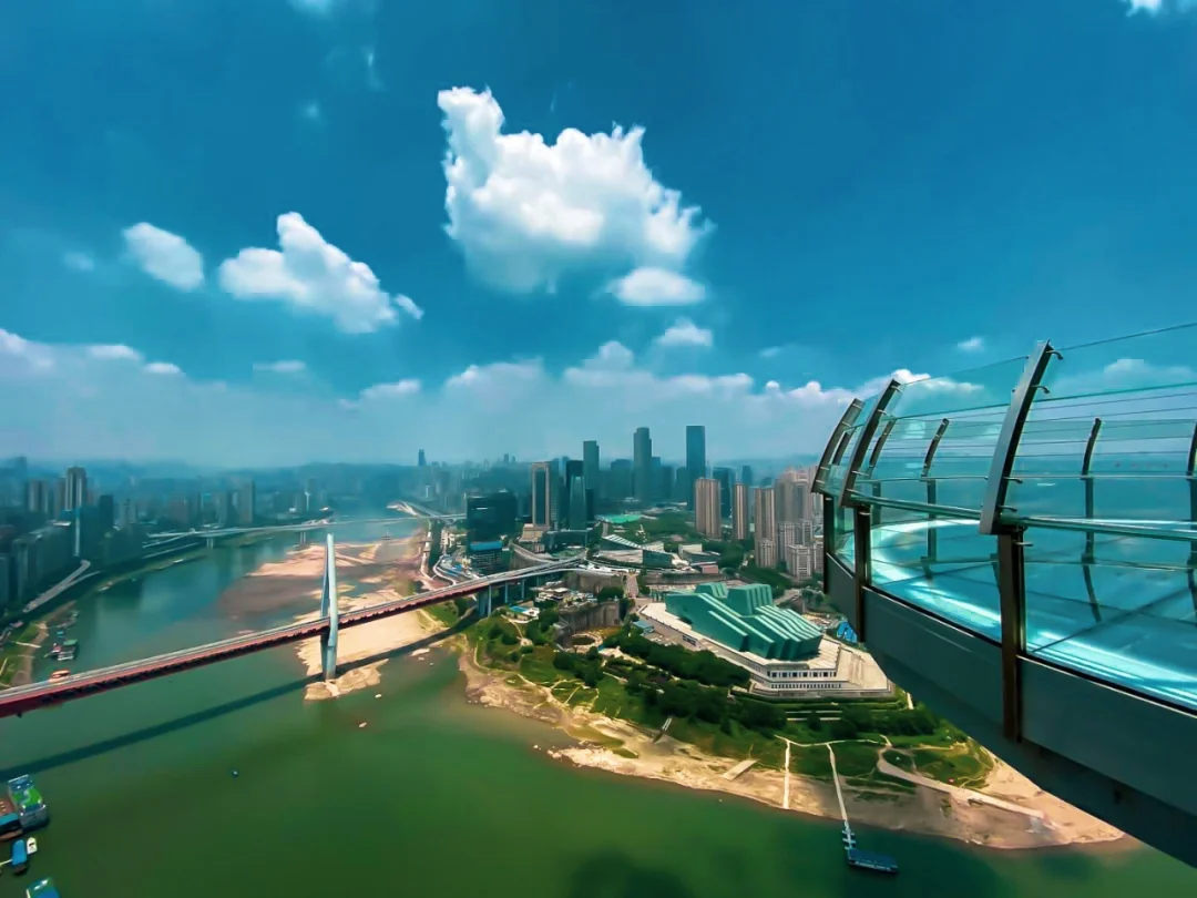 重庆渝中区最高的观景平台 来福士