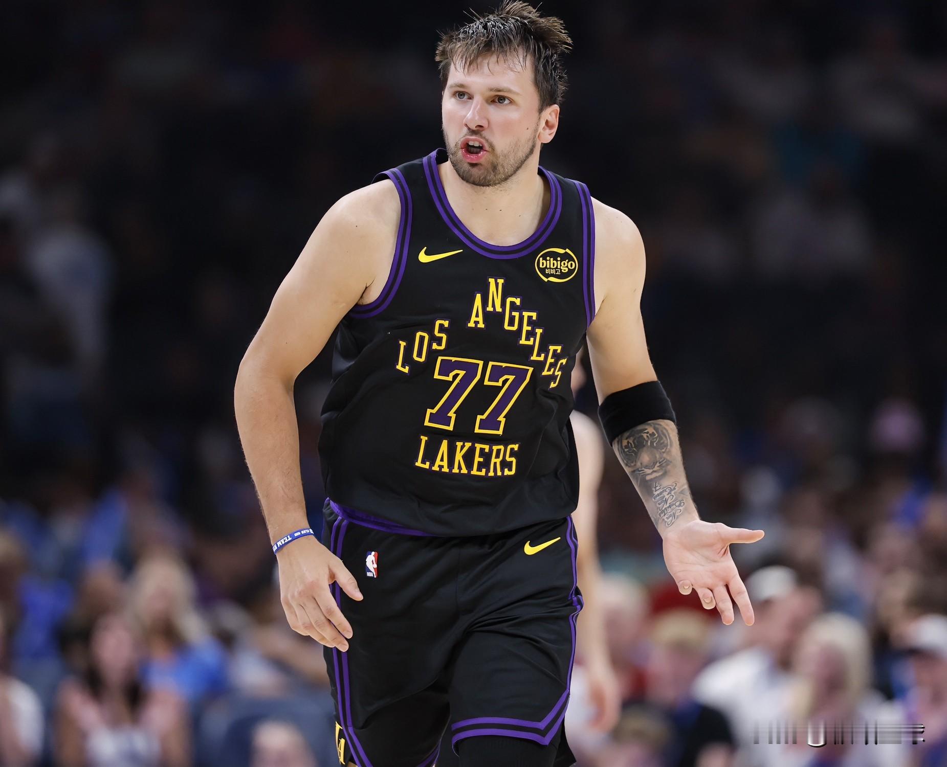 里夫斯G5大概率复出，东契奇将缺席整个首轮，火箭彻底没翻盘机会了！  ...