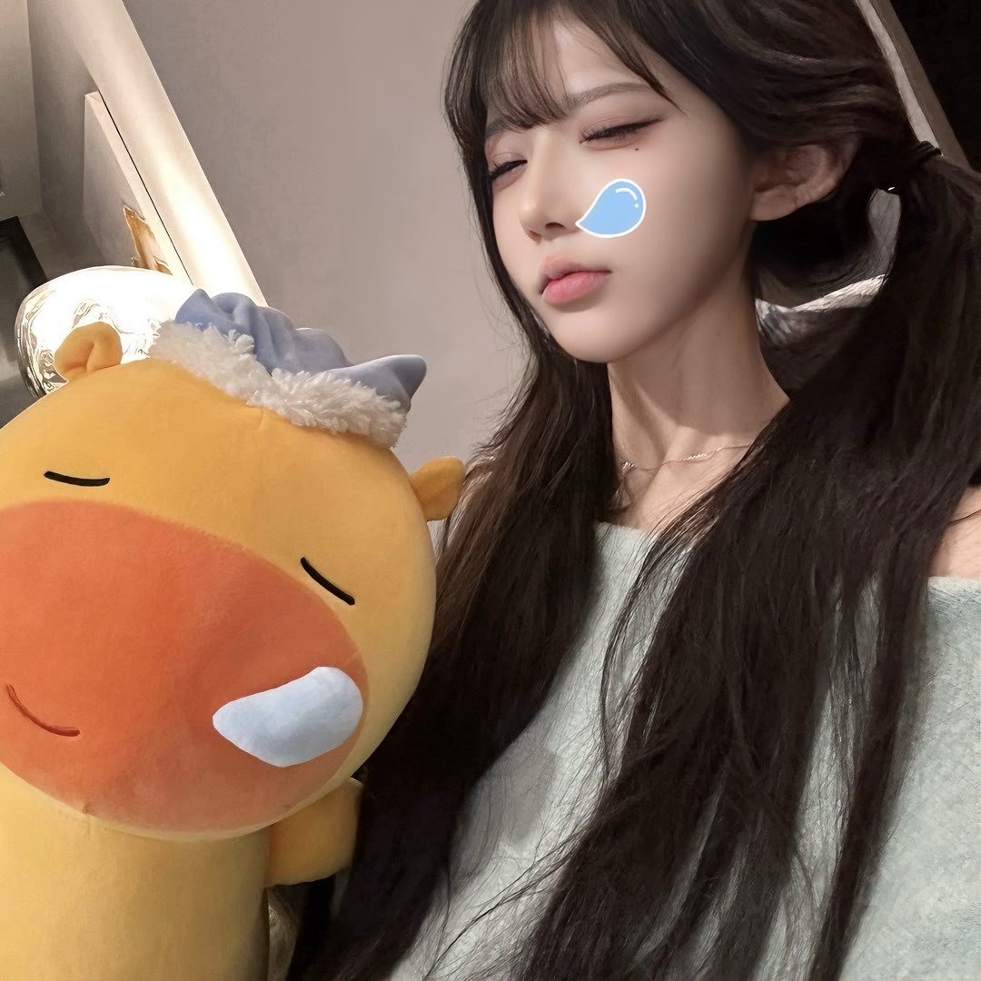 高清小众女生头像 ​