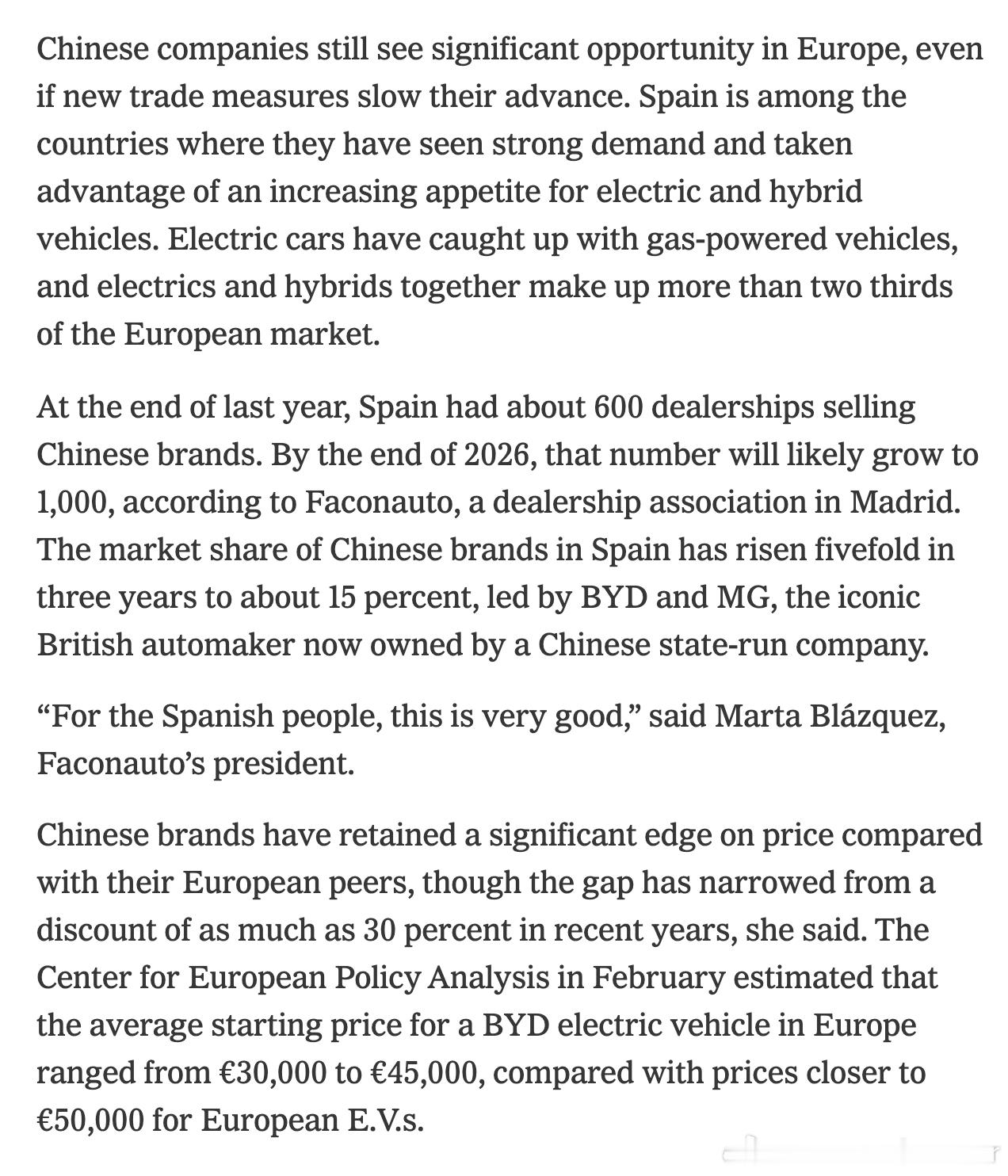 NYT，欧洲人对中国汽车爱恨交织Europeans Have a Love-Hate Relationship With Chinese Cars

欧洲各地的消费者越来越希望购买价格低廉的中国汽车，而政策制定者则试图减缓中国汽车进入欧洲市场的步伐。

作者：詹姆斯·佩顿

比亚迪是中国最大的电动汽车制造商，计划在德国开设大量销售网点，确保消费 ​