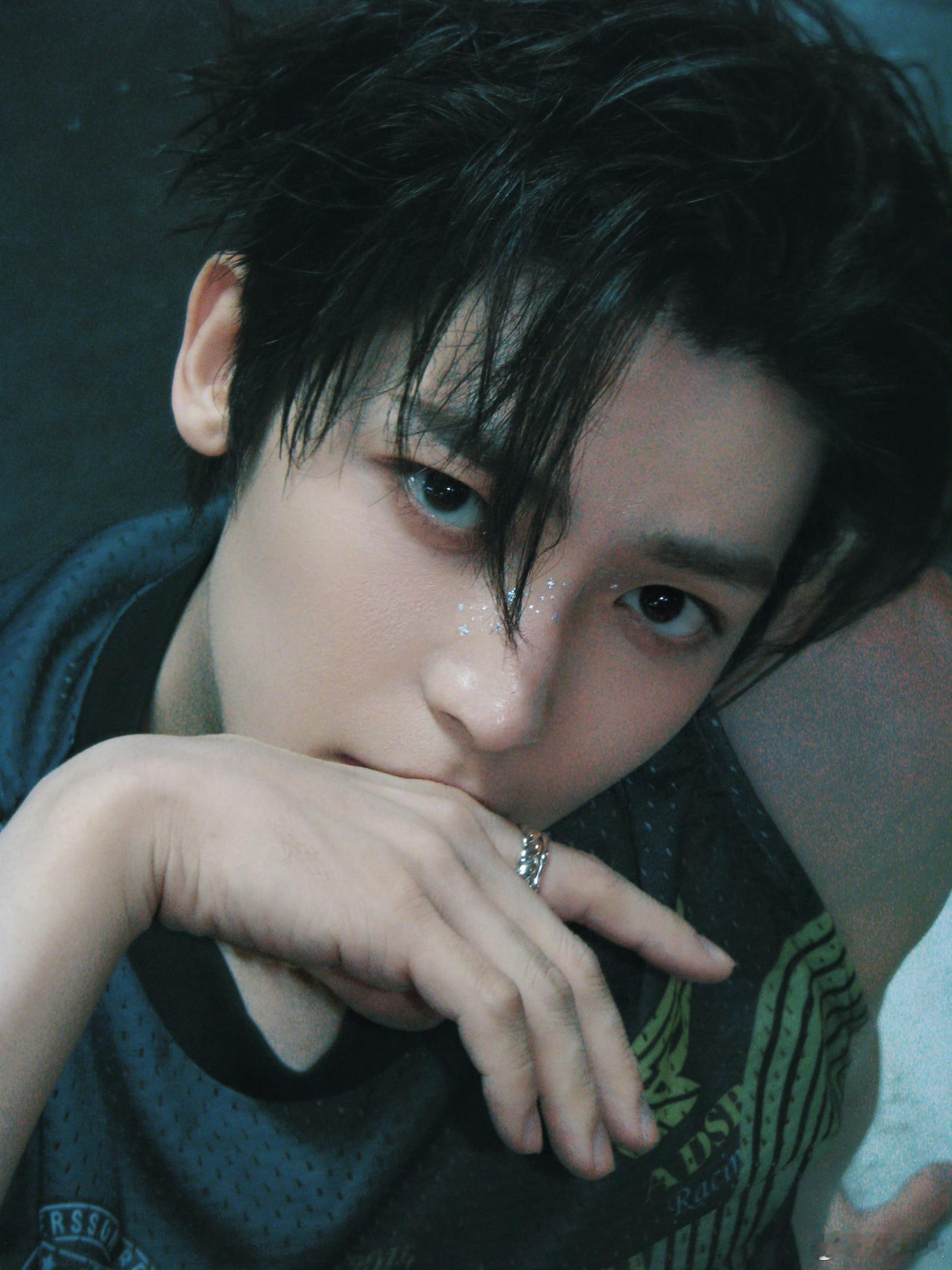 Ⅰ#侯明昊困得睁不开眼还在饭撒# Ⅰ#侯明昊杨无间#Ⅰ #侯明昊演唱会# Ⅰ

“感谢你参与了我的青春治愈了稚气的我”𝓣𝓱𝓪𝓷𝓴 𝔂𝓸𝓾 𝓯𝓸𝓻 𝓹𝓪𝓻𝓽𝓲𝓬𝓲𝓹𝓪𝓽𝓲𝓷𝓰 𝓲𝓷 𝓶𝔂 𝔂𝓸𝓾𝓽

Ⅰ侯明昊Ⅰ杨无间Ⅰ碧血蝉Ⅰ萧 ​