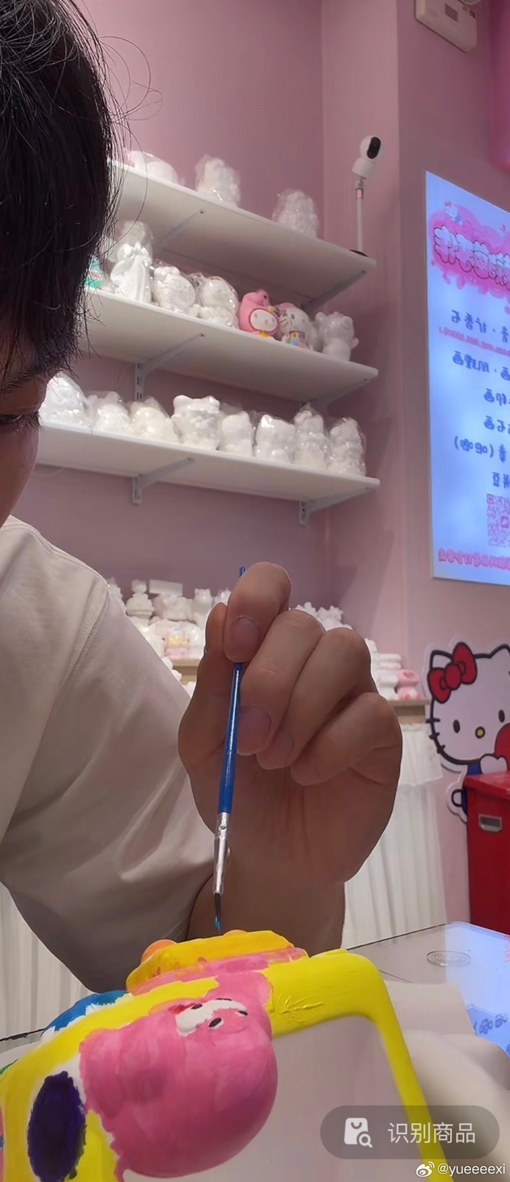 #徐杰hll[超话]#  认真画画的杰哥 ​