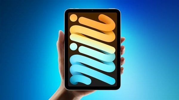 【#iPadmini8再曝光##iPadmini8或10月发布#】除了iPhone 18 Pro系列之外，苹果今年秋季还有一大批重磅升级的新品，其中就包括iPad mini 8，最快会在10月登场。#iPadmini8史上最强升级#

iPad mini 8是mini系列史上最大升级，将首次用上OLED屏幕，在显示效果、机身控制方面都有大幅提升。

尺寸从现款8. ​