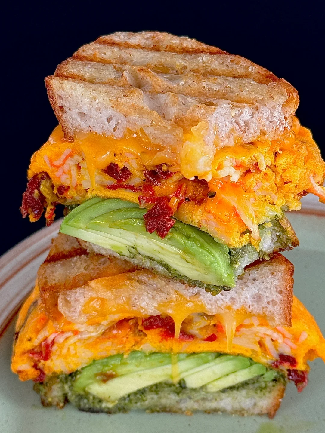 中西结合才有惊喜，蟹柳炒蛋加个料满分🥪