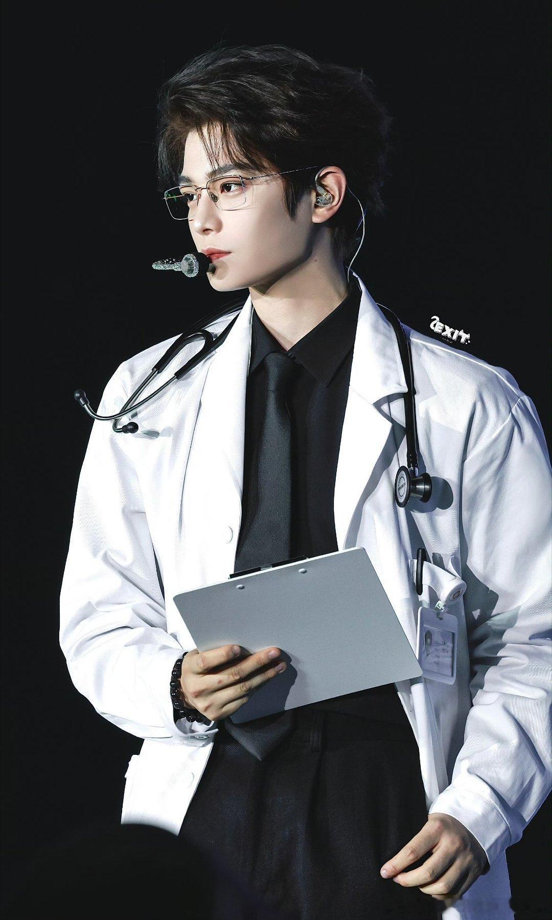 #丁禹兮[超话]# 丁医生🧑‍⚕️我有点心动过速可以帮我看看吗[色]​
