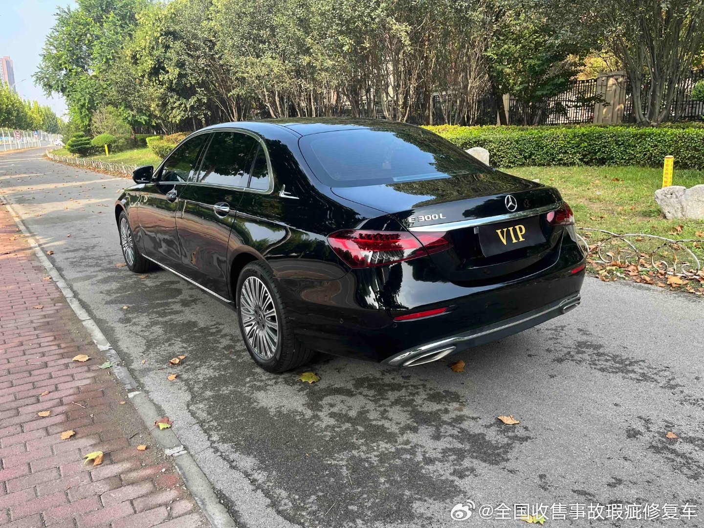 奔驰E级 2023款 改款 E 300 L 豪华型  前嘴一套 ​