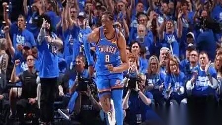 雷霆队的杰伦-威廉姆斯，在最意气风发的时候，被老天爷开了一个最残酷的玩...