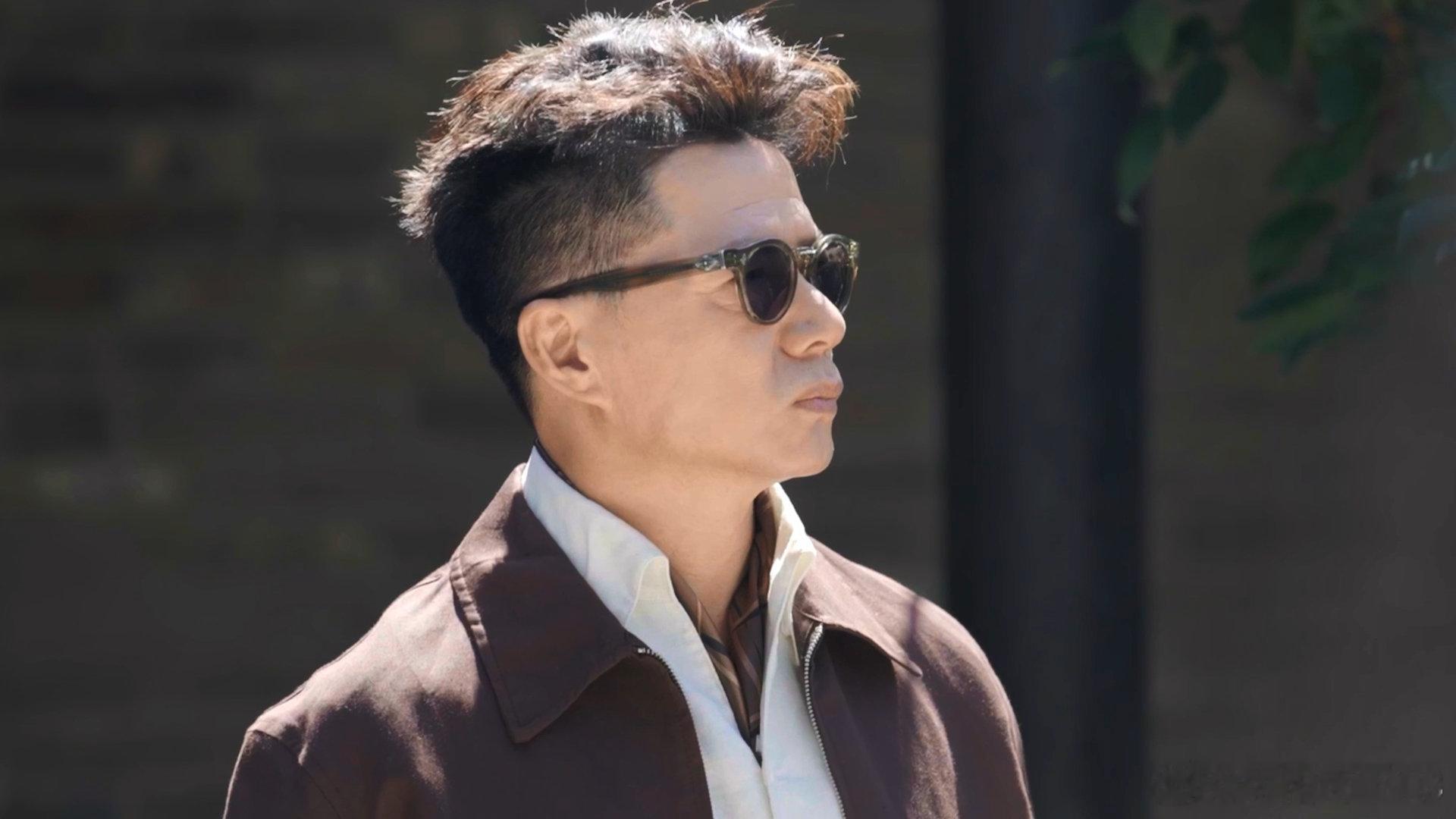硬核组合，山野见真章

实力派演员段奕宏，新能源路虎神行者8，
一个经历过千锤百炼，一个历经全地形考验，
硬汉与硬派座驾，一场向野而行的旅程。

#神行者联盟征服全地形
##段奕宏# ​