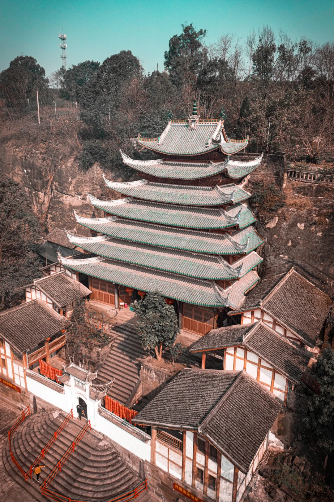 "石门大佛千年佛像背后的神秘传说" 🌈❤️