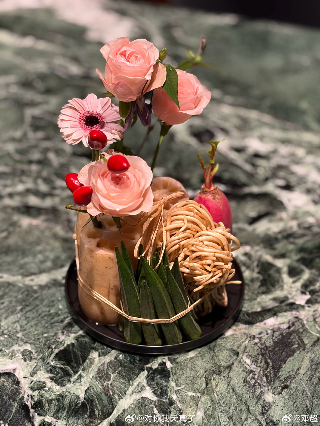 蔬菜花-浪漫还管饱[笑cry]
娱乐圈最有烟火气的生日仪式感～
#邓超提前上线卡点为孙俪庆生# ​