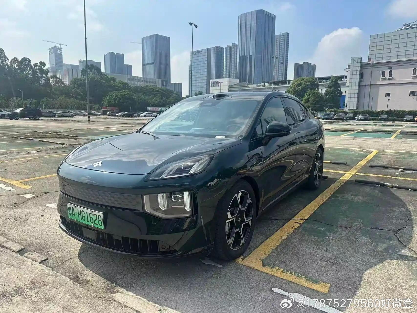 作为昊铂S600车主，最自豪的不止性能。九月退伍季，看见广汽荣军驿站用专车鲜花接老兵回家，那一刻，品牌的家国担当具象化了。我的座驾不只承载日常，更承载一个企业的温度与担当。选昊铂，不止选车，更是选择与有社会责任感的品牌同行。这份认同，让我每次握方向盘都多一分底气与荣光。 ​
