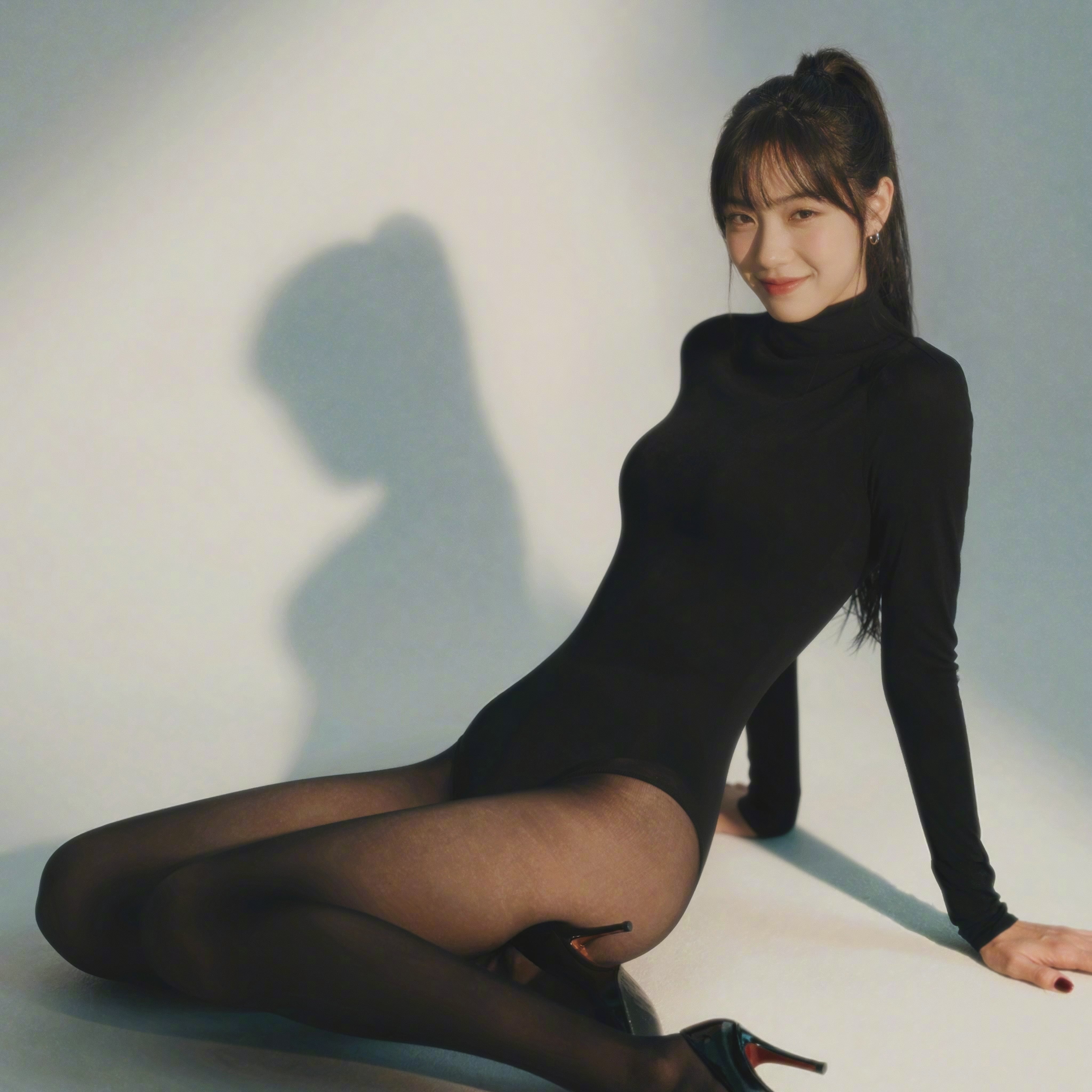 穿勇士库里球衣的湾湾美女Lumi ​​​