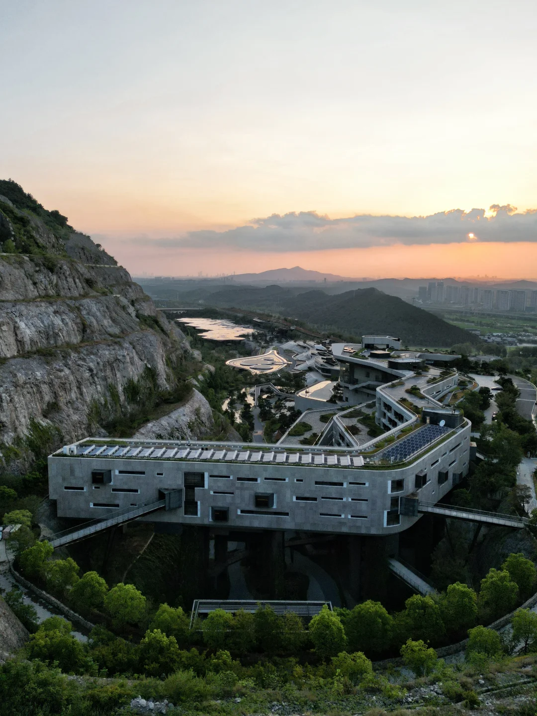 🏞️睡进矿谷秘境，南京悦榕庄的含金量谁懂啊