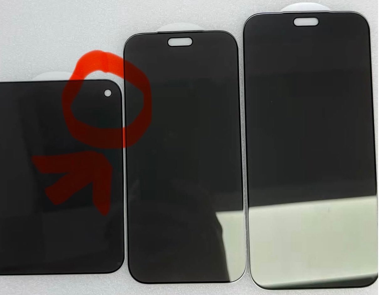 #iPhoneUltra 单挖孔屏#单挖孔设计，难道说真没有FaceID，改成指纹解锁了。 ​