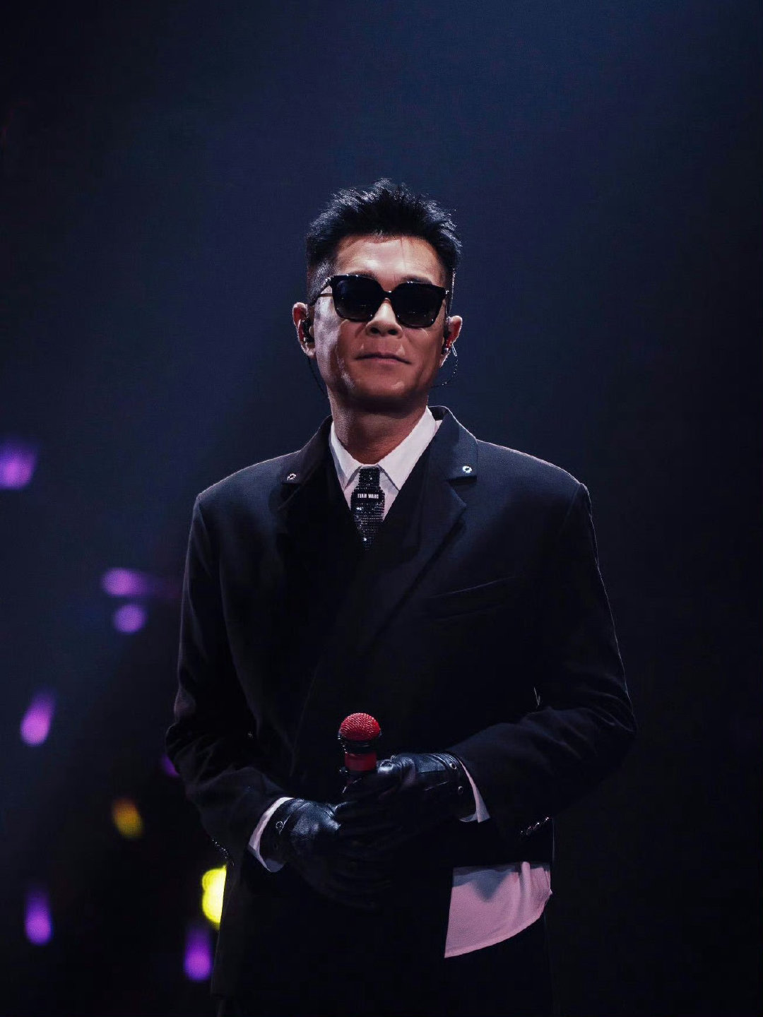 #王嘉尔给古天乐设计演唱会造型# wje #王嘉尔设计古天乐演唱会造型#

王嘉尔好有想法💯
期待更多合作[开学季]​