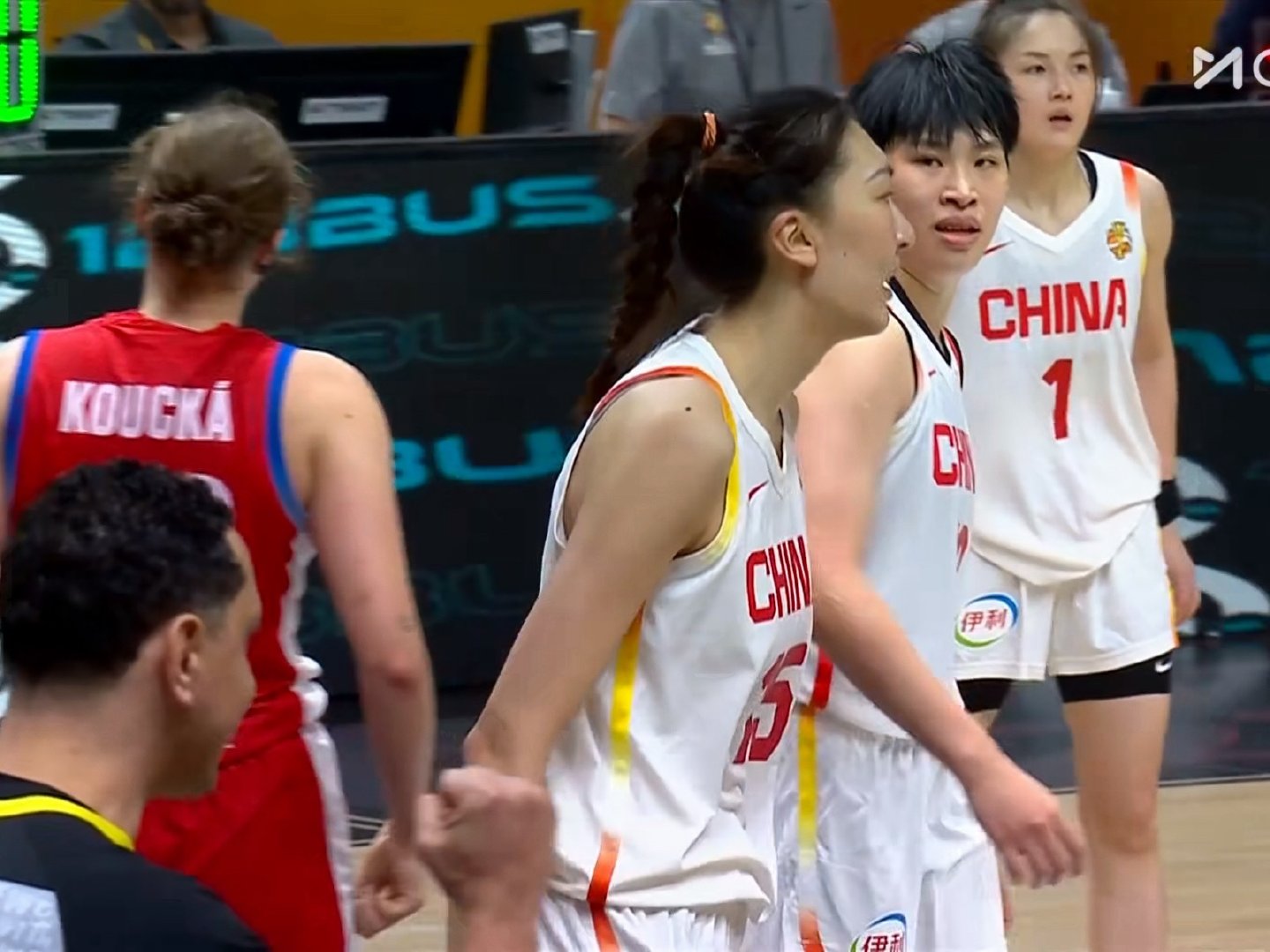 内线是韩旭
篮板是韩旭
三分最准的还是韩旭…

#中国女篮vs捷克女篮# ​