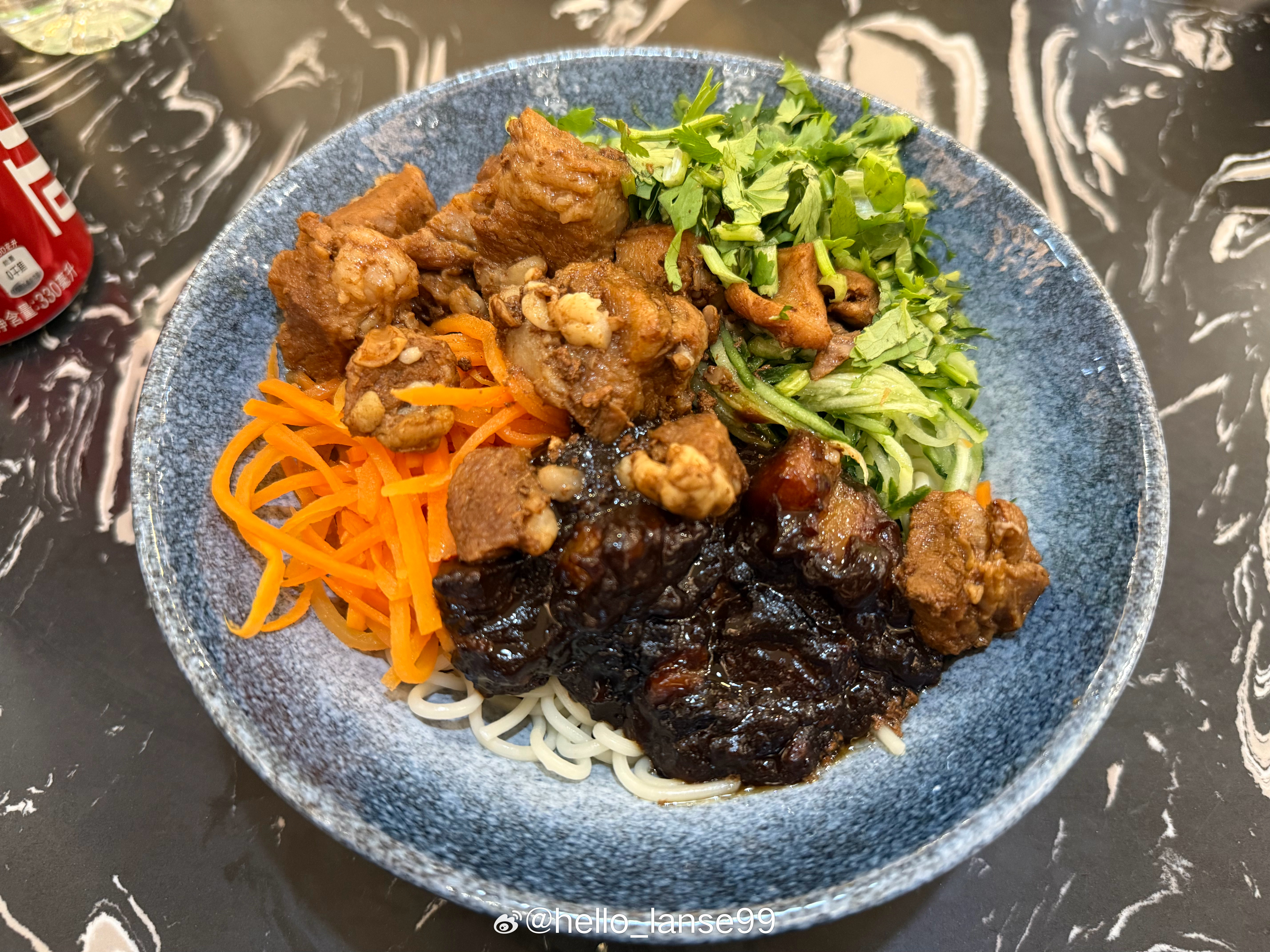 饭菜之后，来碗牛肉炸酱面，地道 ​​​