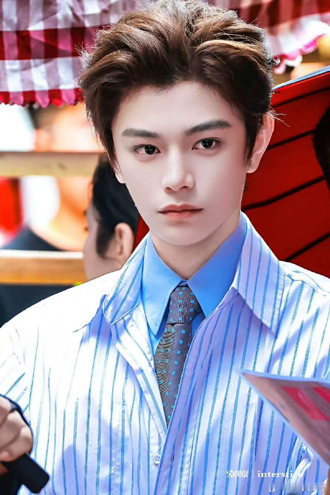 #丁禹兮挑战说9次APT##丁禹兮赵凌完全不吃压力# 
爱存在的痕迹就是不顾一切奔赴见面的我们
​