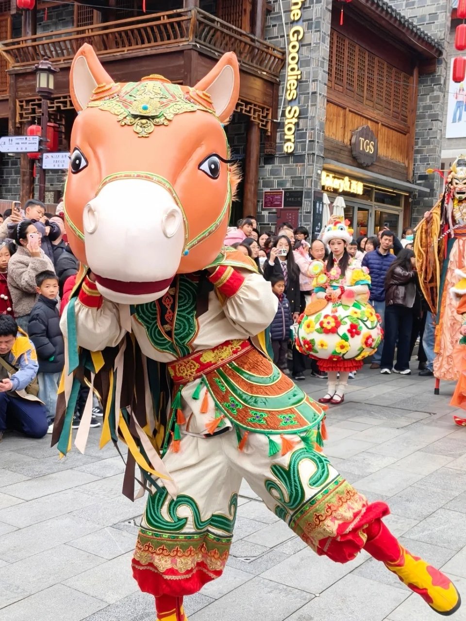 南昌万寿宫过大年初一，接福接好运！
