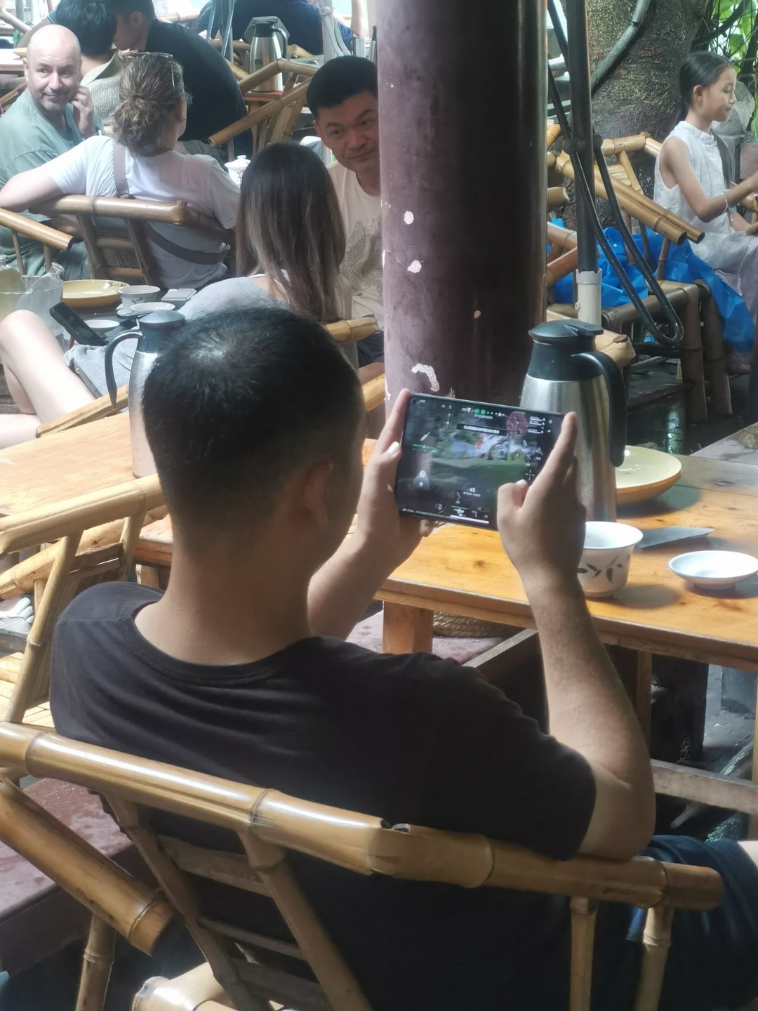 可以的。考虑是不是买个折叠屏看电影了，至少不用再多带个平板。 ​