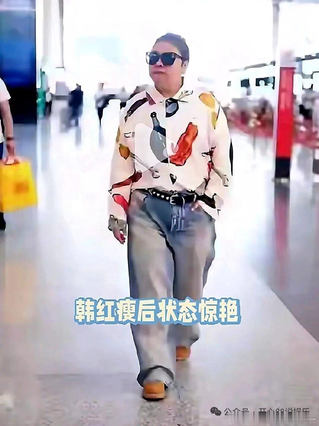 来看看韩红，俗话说：人靠衣服马靠鞍！ ​