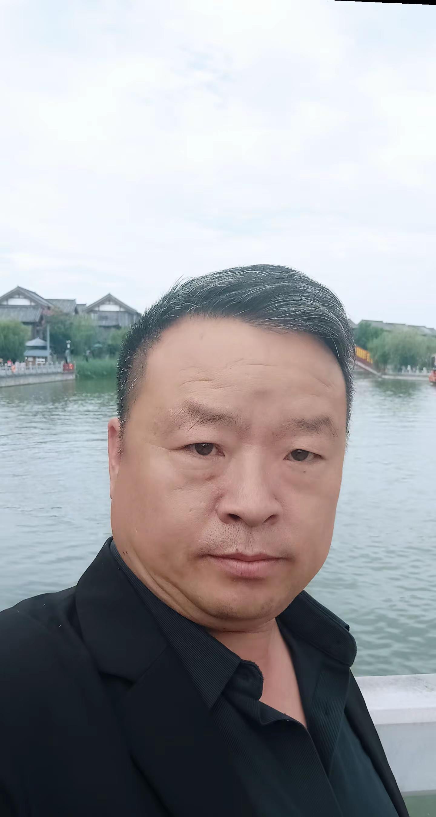 世界变了，哥依然是当初的哥……