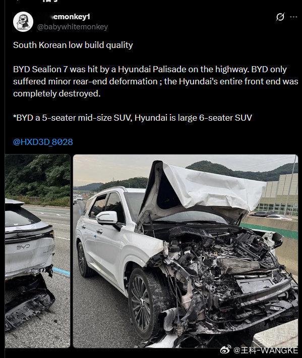 近期，韩国一条高速公路上发生一起追尾事故：现代帕里斯帝追尾前方比亚迪海狮07。现场画面显示，现代车头大面积溃缩，引擎盖弯折、零部件裸露，损毁严重；比亚迪仅车尾后保险杠脱落、尾门轻微变形，车身主体结构完好，乘员舱未受挤压。 ​