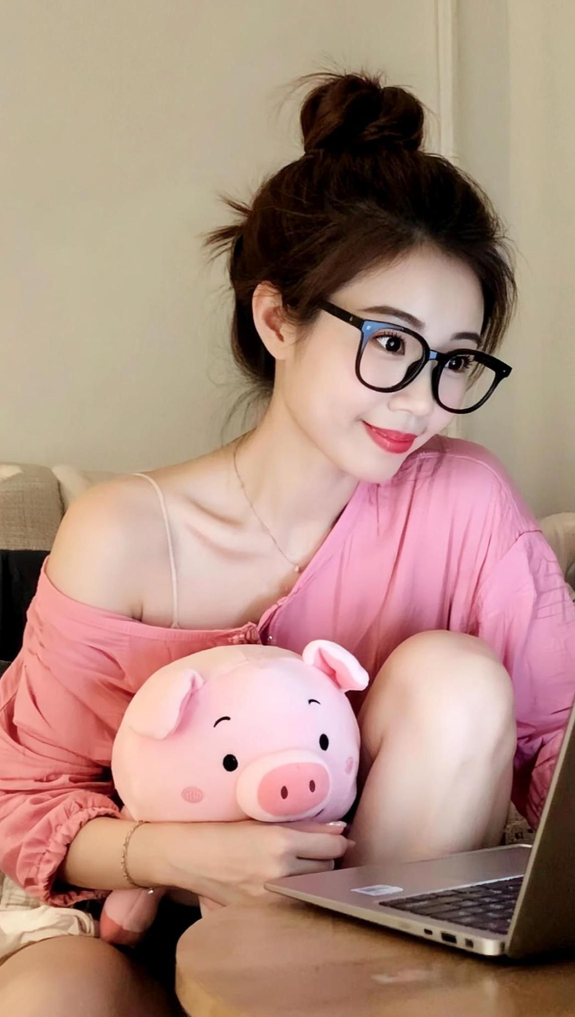 一个人情绪稳定的背后，是实力，也是格局。简单事不争吵，复杂事不烦恼。发...