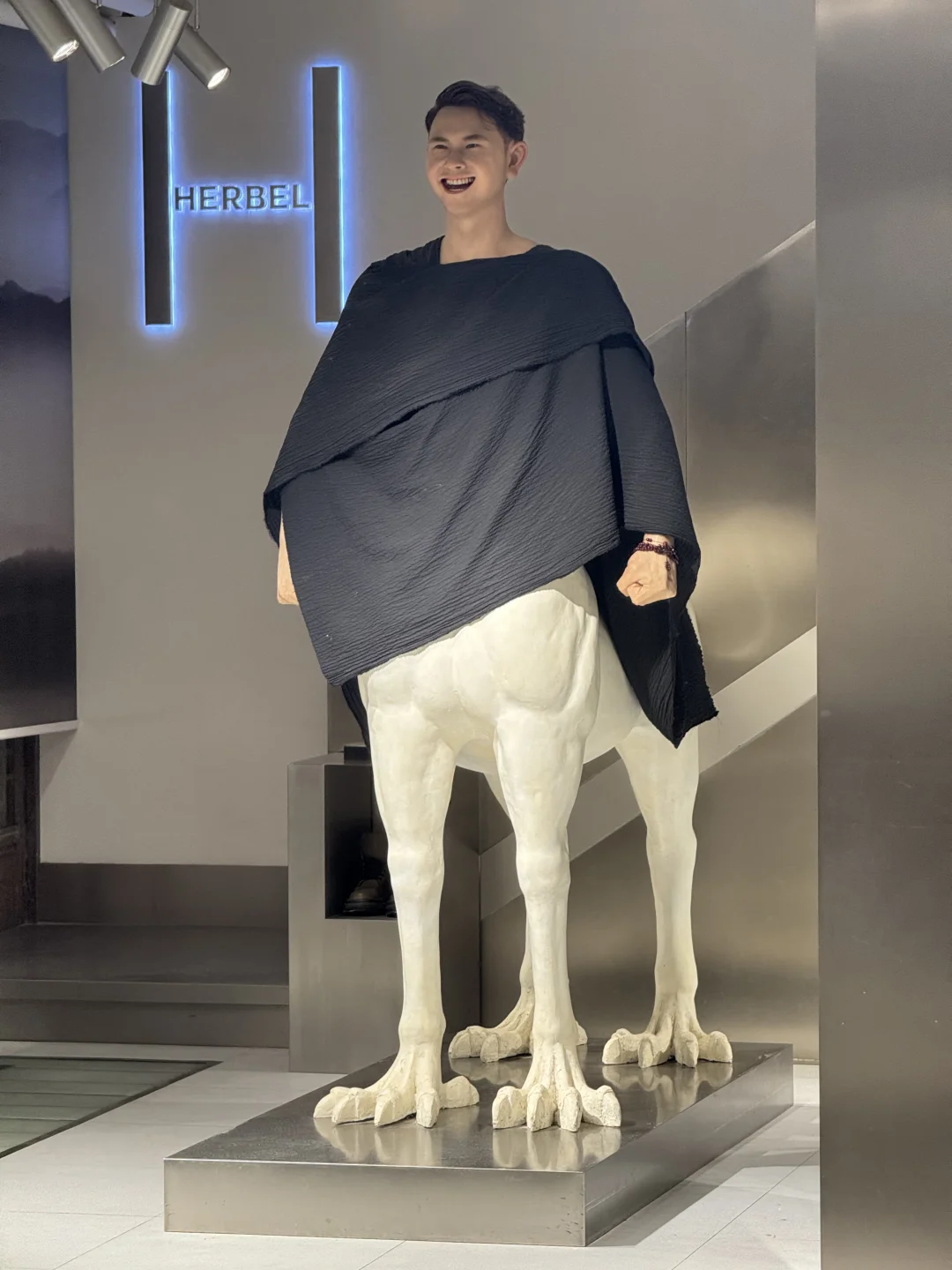你单位的六位同事：呆、蠢、色、搔、油、废