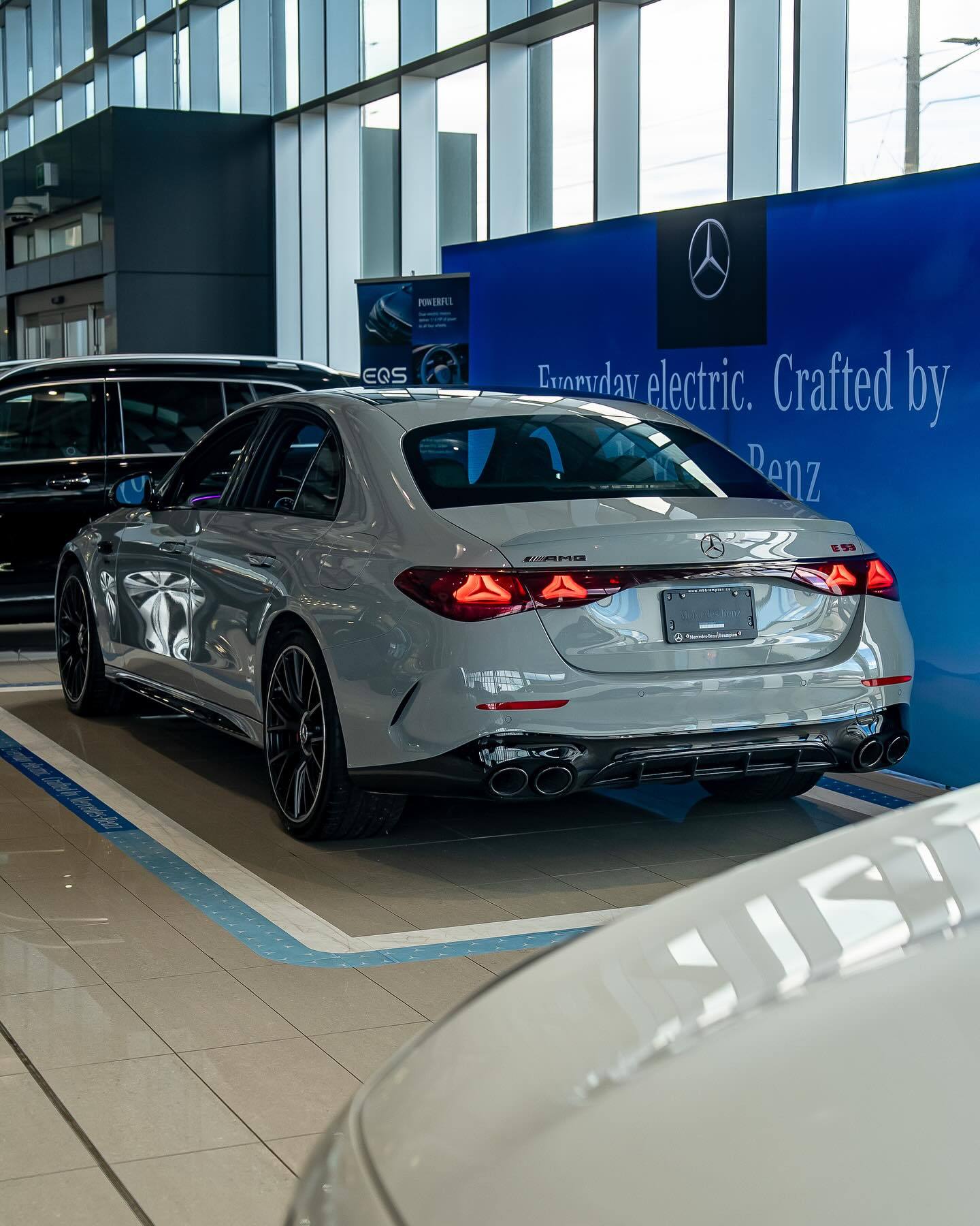 梅赛德斯-AMG E 53 HYBRID 4MATIC+奔驰