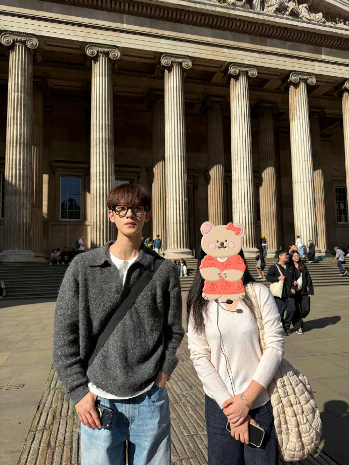 这些天路人偶遇的李昀锐 男友感太强了🥺 ​