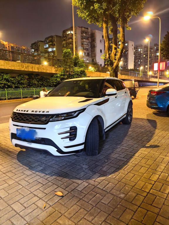 全款7.98万，2020年路虎极光