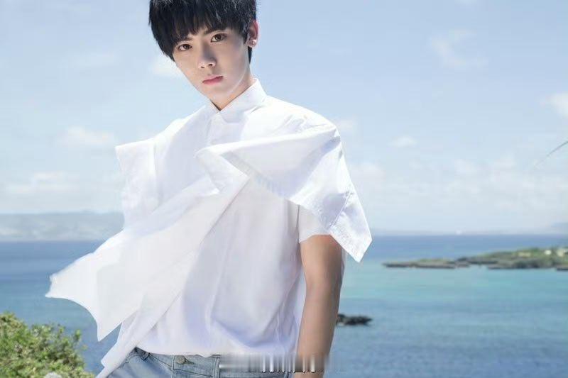 #侯明昊杨无间# hmh#侯明昊容尘子# hmh#侯明昊张碧晨唱尽爱而不得# 

从来都不会觉得青春里一瞬间的奋不顾身和热爱是错的Never feel that the moment of youth and love is wrong

侯明昊大梦归离|侯明昊赵远舟|侯明昊少年白马醉春风|侯明昊百里东君|侯明昊逍遥|侯明昊红烨|侯明昊入青云|侯明 ​