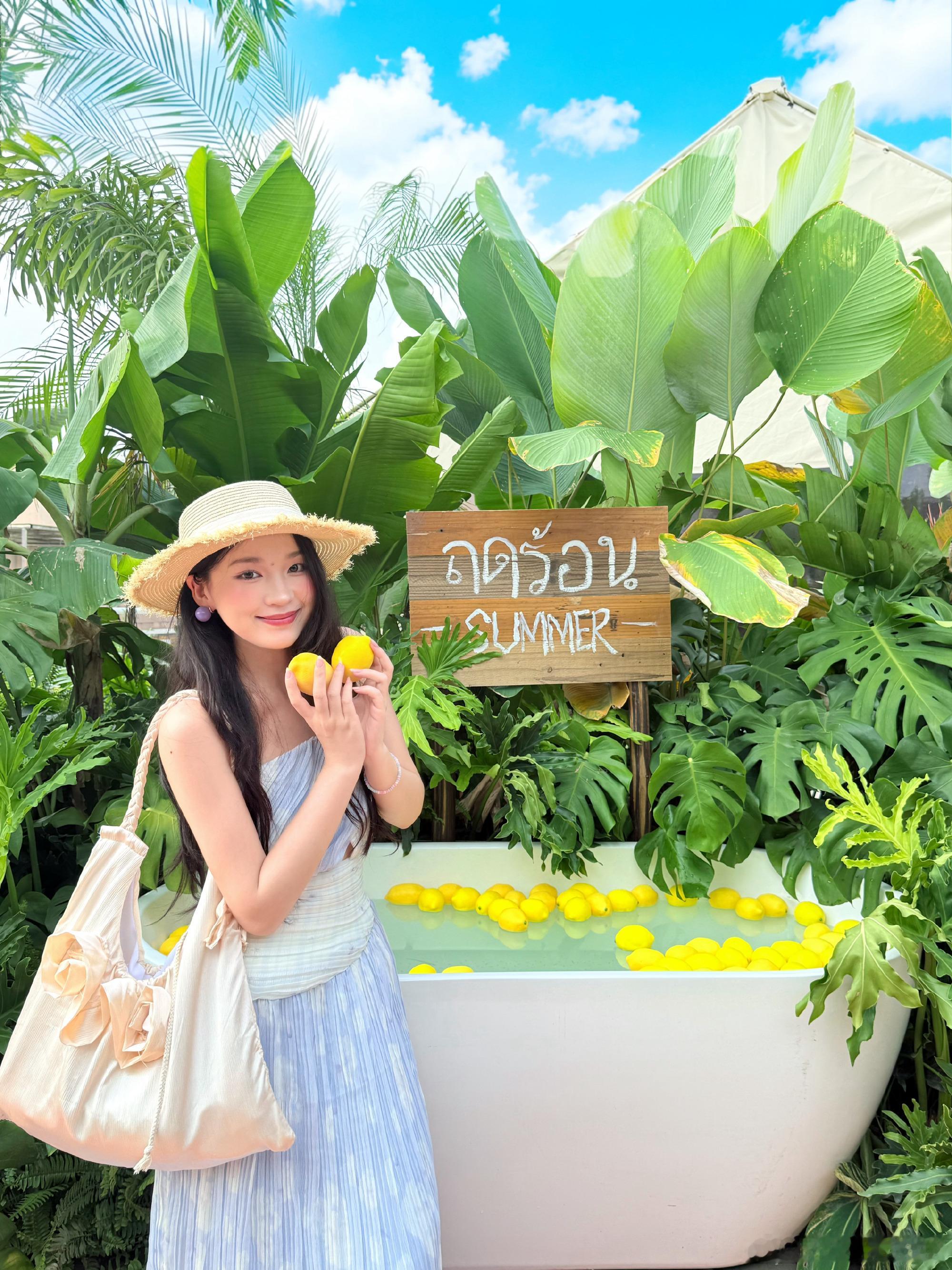 探店广州新店🏝️多巴胺海岛咖啡屋！太有度假感啦.不用飞三亚清迈泰国啦...