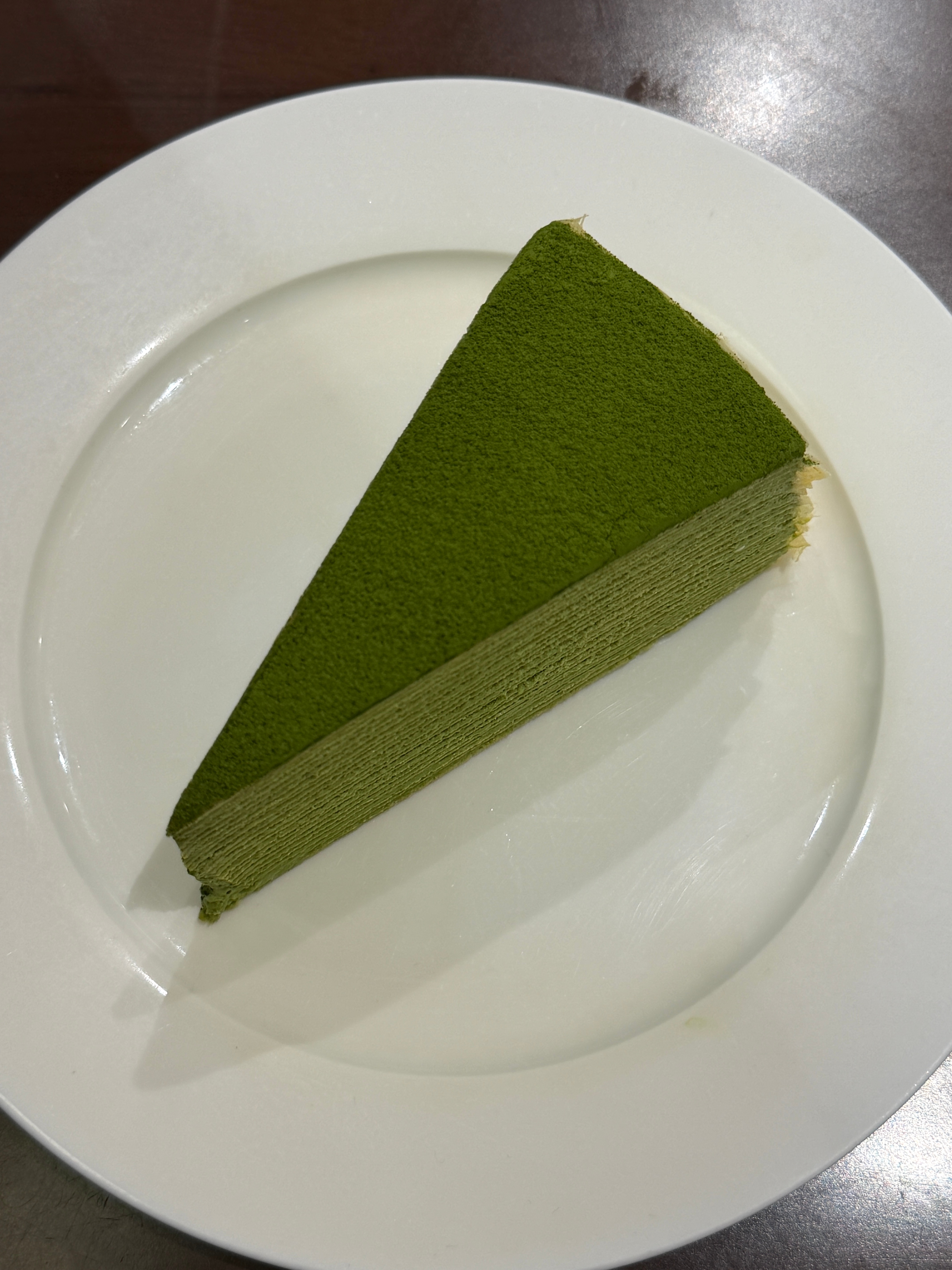 已知甜食会促炎，抹茶会抗炎，所以我选择吃抹茶蛋糕，这就是我的中庸之道！ ​​​