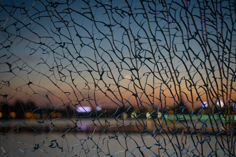 确实，有些伤害一旦发生，修复起来非常困难，甚至不可能完全回到过去的状态...