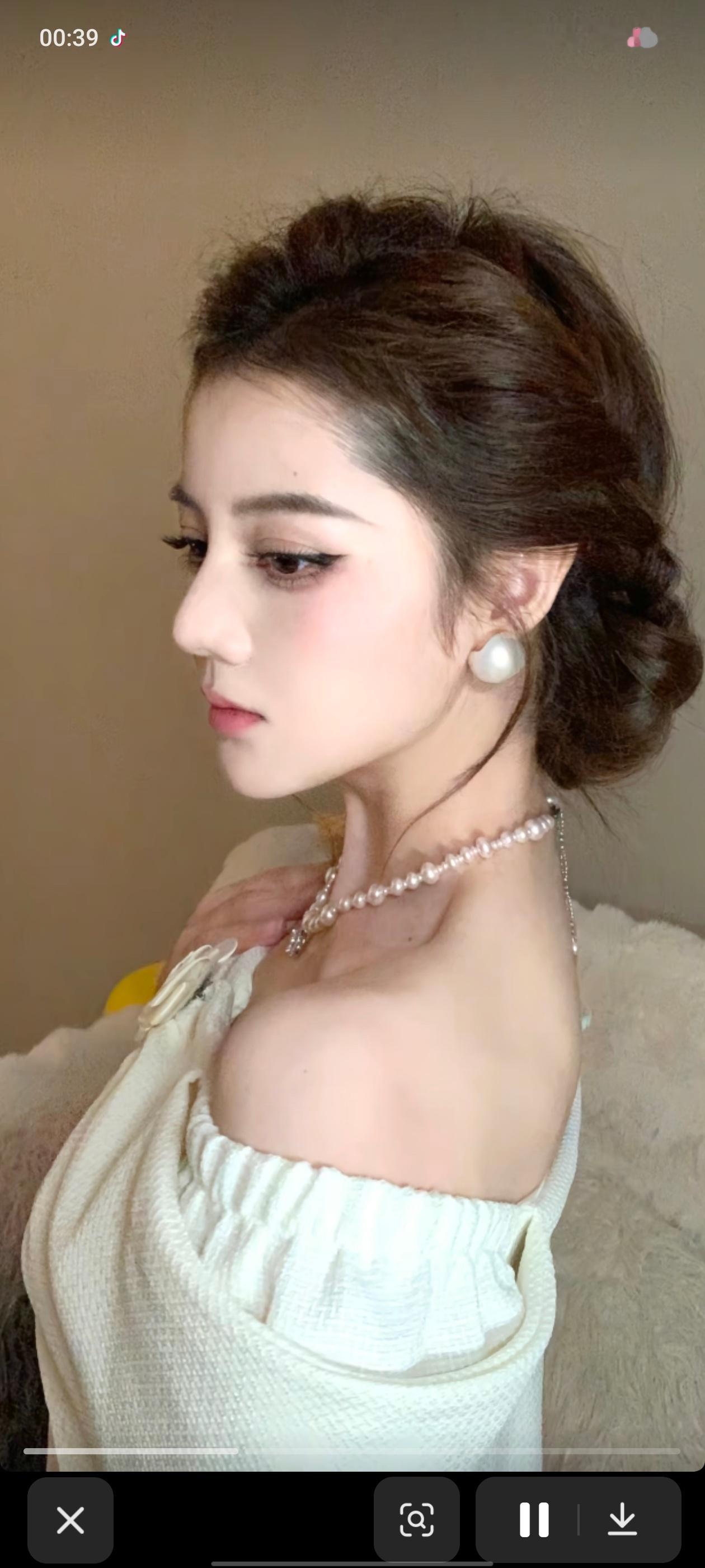 我一直在等家姐这种发型 温婉又大气的感觉！（这是的一个博主） ​​​
