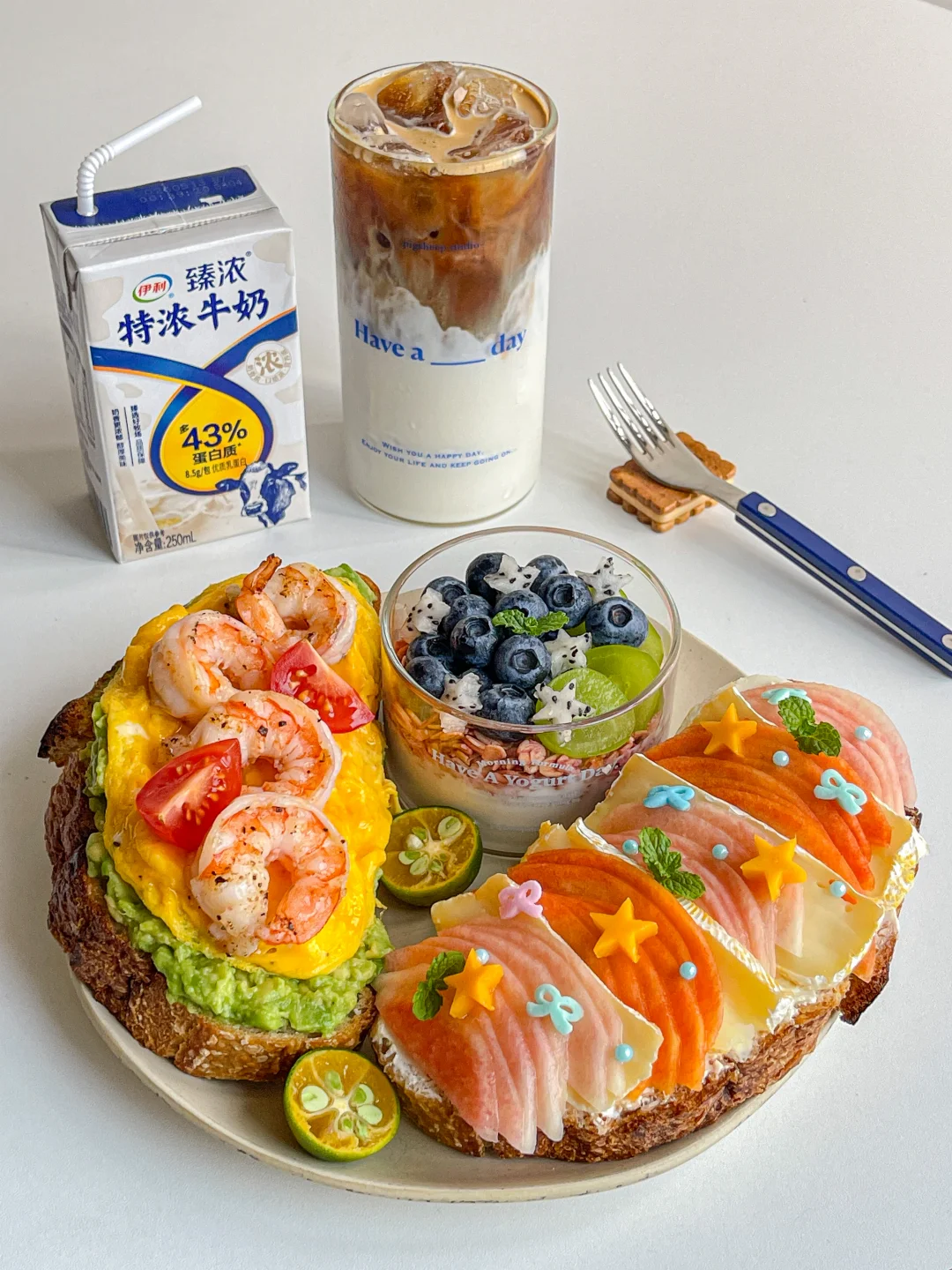 夏日brunch🍃开放式三明治酸奶杯🥪冰拿铁🥛