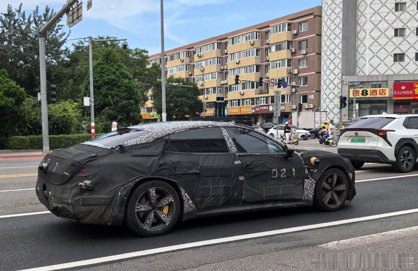 明年最有可能搭载玄戒的车#小米汽车# ​