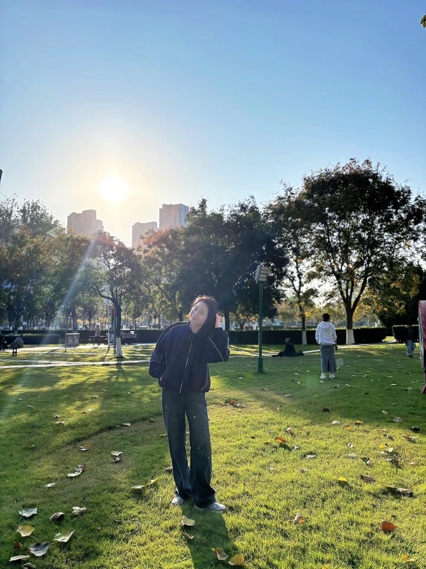 <p>中年夫妻 <!--{img:0}--><!--{img:1}--...