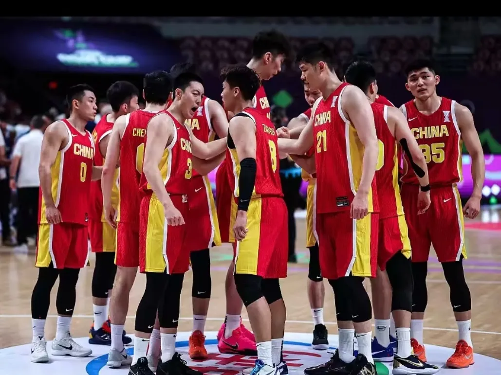中国男篮获得亚运会第四名
亚运会男篮铜牌赛刚刚结束，经过比拼，中国男篮70比79负于伊朗男篮，最终只拿到本届亚运会第四名。这是中国男篮亚运会历史第二差成绩，仅次于2014年仁川亚运会的第五名，下一届亚运会将在多哈举行。

铜牌争夺战遗憾落败，中国男篮结束本次名古屋亚运会的全部征程。面对经验老道的伊朗