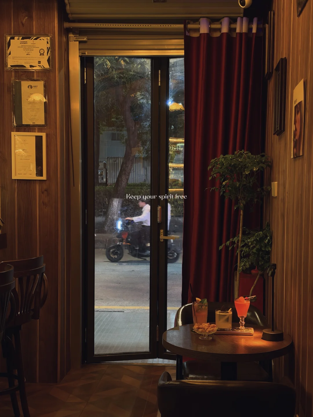 广州·喝到很有氛围的Cocktail bar🍸
