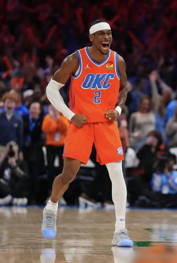 17比18，这不是得分，是亚历山大一个人的罚球数，对上太阳一整支队。你...