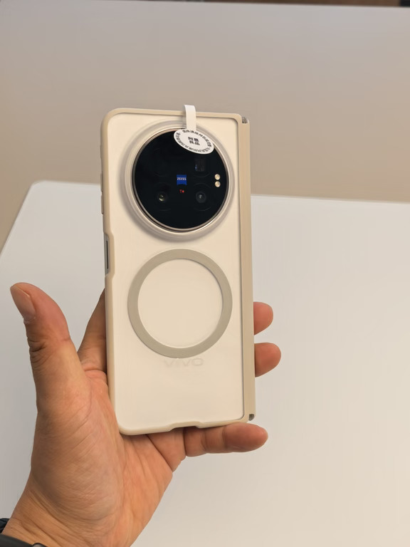 vivo xFold 6 肤感轻薄手机壳又安排上了👍